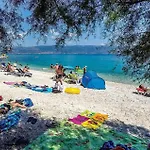 Σπίτι διακοπών Amazing In Slatine With Sauna Τρογκίρ