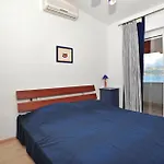 Amazing In Slatine With Sauna Τρογκίρ