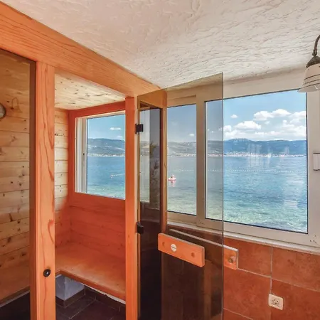Σπίτι διακοπών In Slatine With Sauna Τρογκίρ