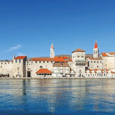 Beautiful In Slatine With Sauna Trogir